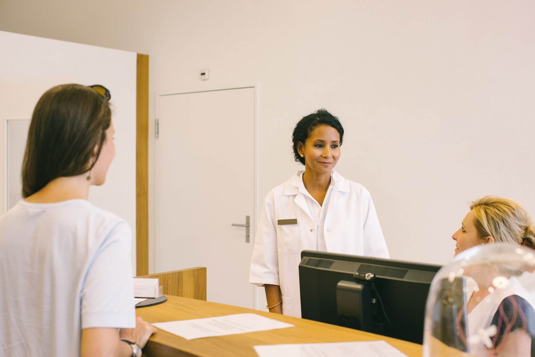 Descriptive alt text